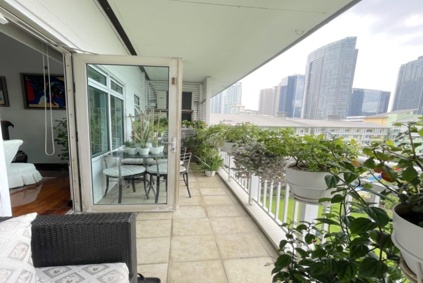 Screenshot_20251109_222144_Top Realty